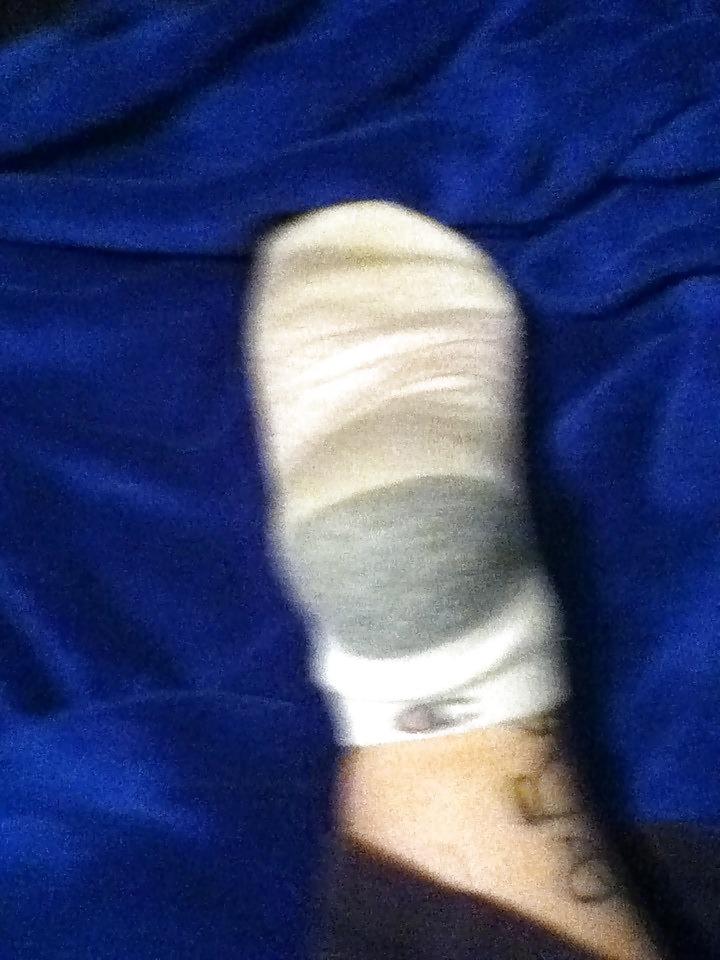 20P MILF friend SOCKS! STINKY!!  