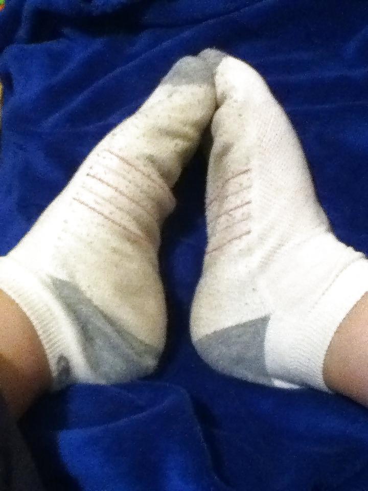 20P MILF friend SOCKS! STINKY!!  