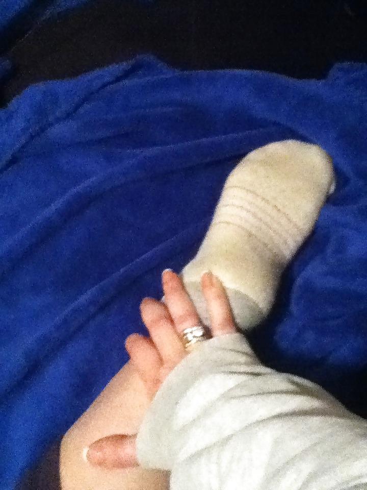20P MILF friend SOCKS! STINKY!!  
