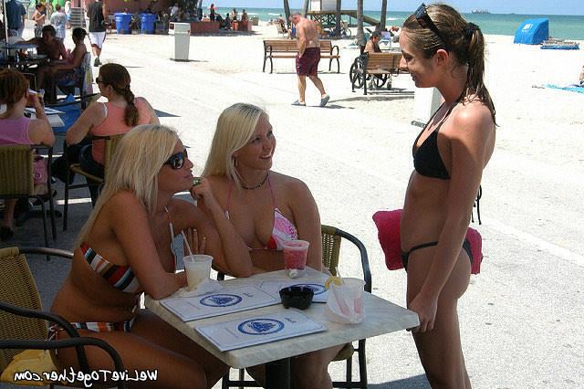 15P These 3 sexy muff divers get crazy on the couch in these movies