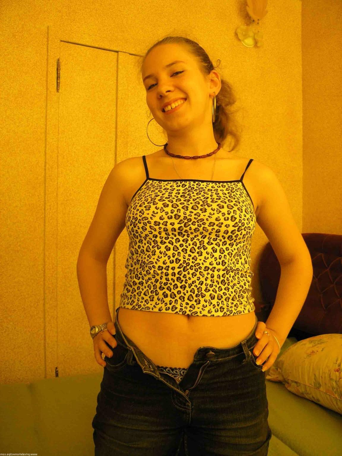 16P Home clip with sexy teen slowly stripping