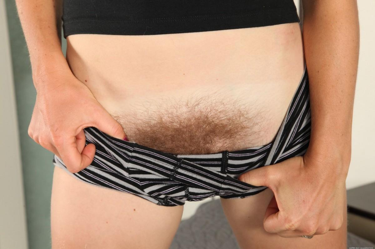 15P Hirsute amateur tease Aden Rose spreading furry snatch on the bed