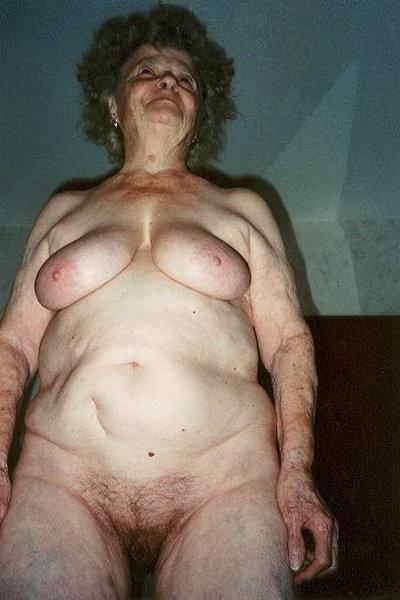 16P The original granny sex site since 2000