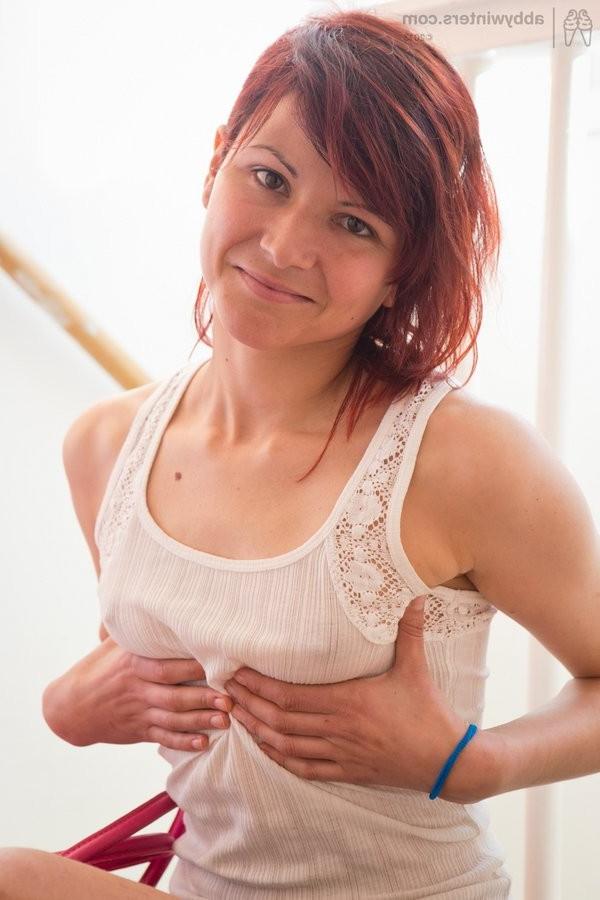 16P Beautiful Amateur Babe Disrobes And Shows Off Her Amazing Body