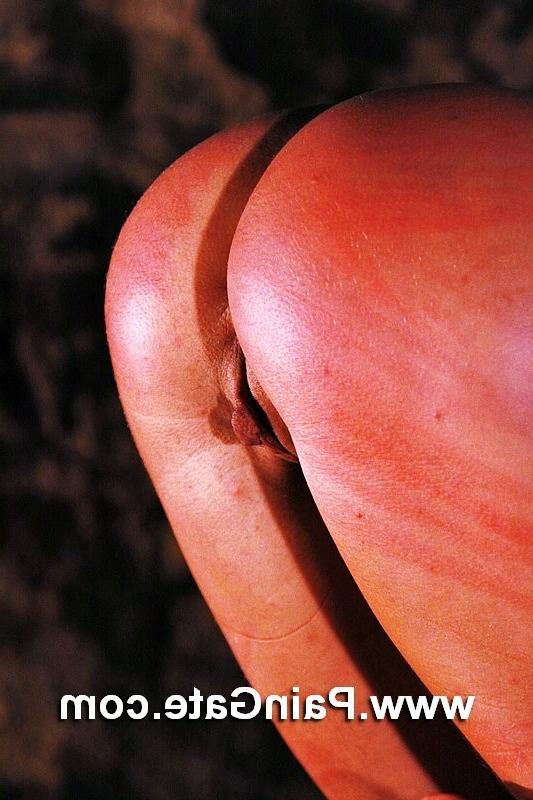 18P Extreme whipping in dungeon