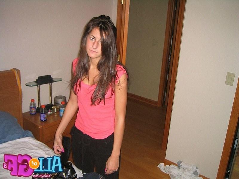 11P Drunk girlfriend takes cock in cunt