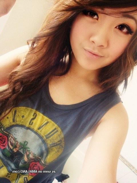 15P Home shot amateur assortment of 18 year old Asian girlfriends