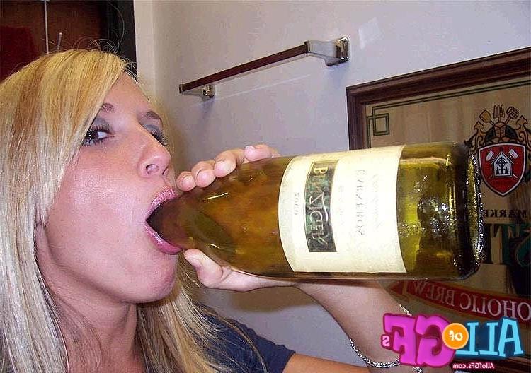 12P Drunk girlfriends ready for fuck