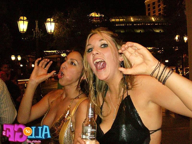 12P Drunk girlfriends ready for fuck