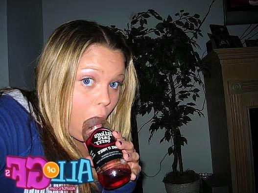 12P Drunk girlfriends ready for fuck