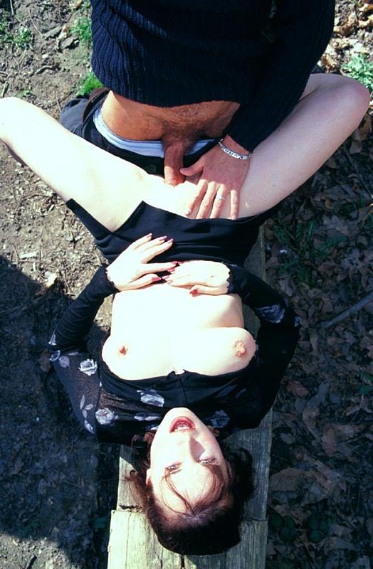 20P British exhibitionists fucking at a dogging spot