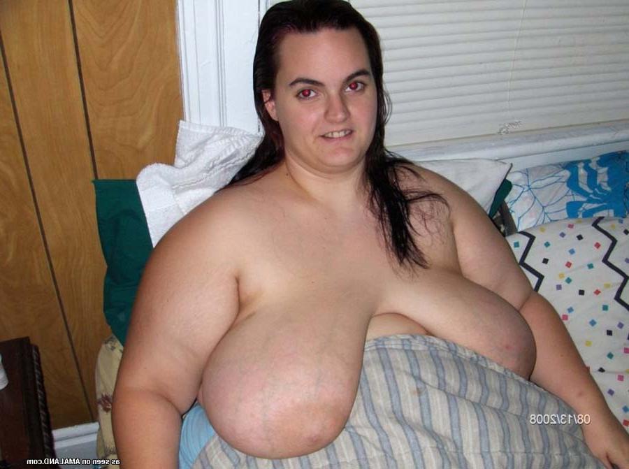 10P Massive bbw gf shows off her monster jugs