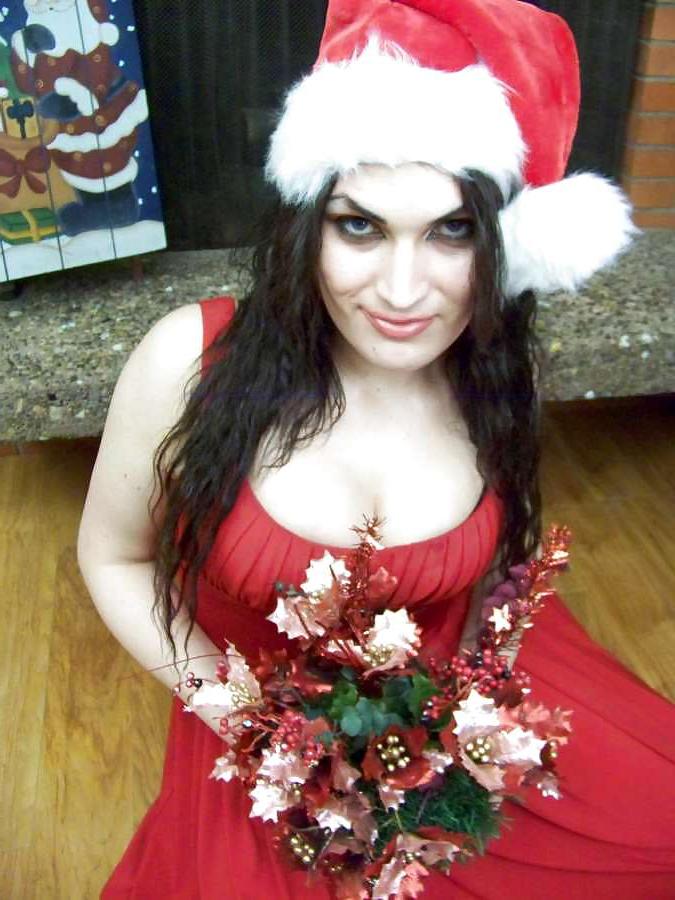 15P Shemale Holiday Cheer 