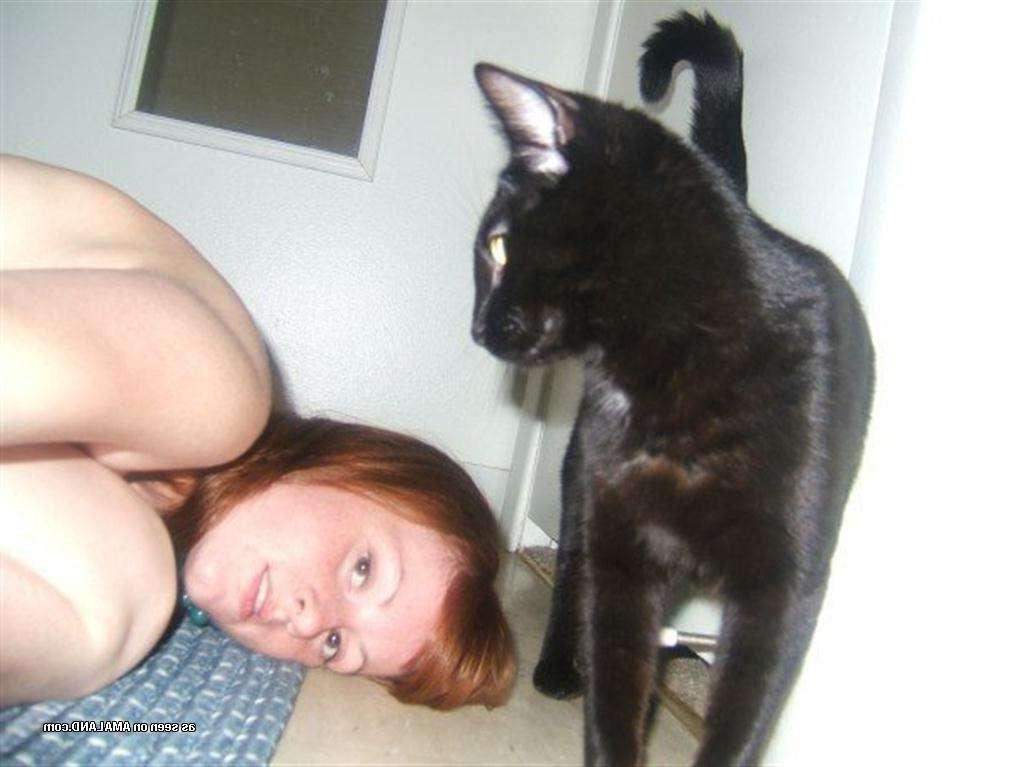15P Home shot pics of amateur 18 year old neighborhood girlfriends