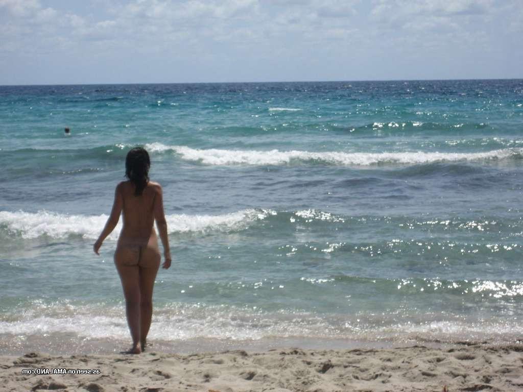 15P Home shot pics of amateur 18 year old neighborhood girlfriends