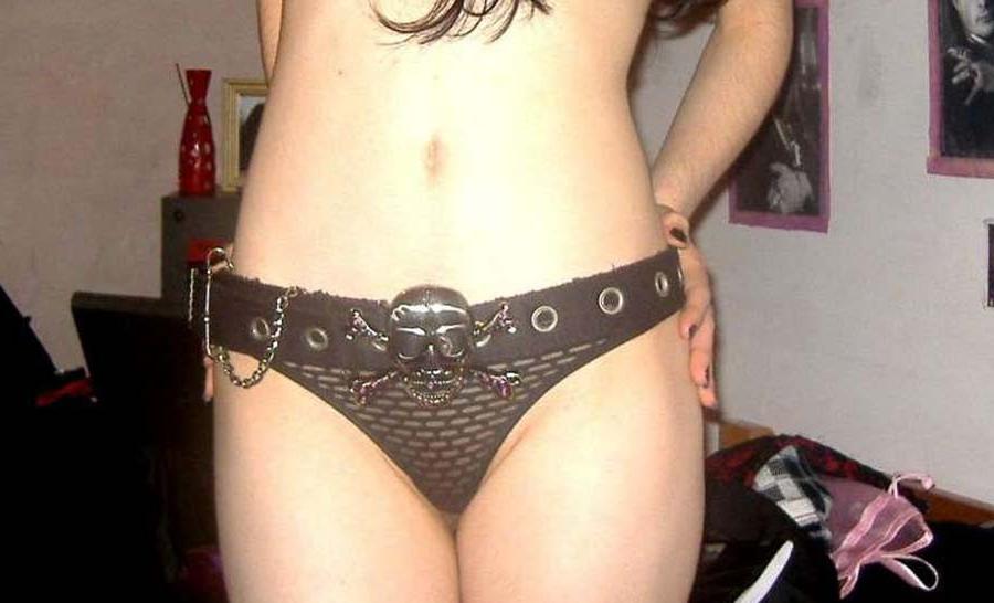 16P Nice and hot pictures of three sexy amateur selfshooting hotties