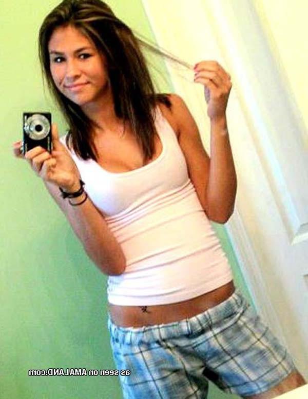 16P Nice and hot pictures of three sexy amateur selfshooting hotties