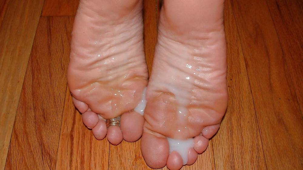 25P FEET