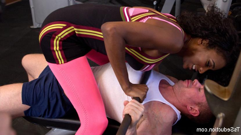 15P Natassia Dreams pumps her cock deep into muscle boys hungry asshole!