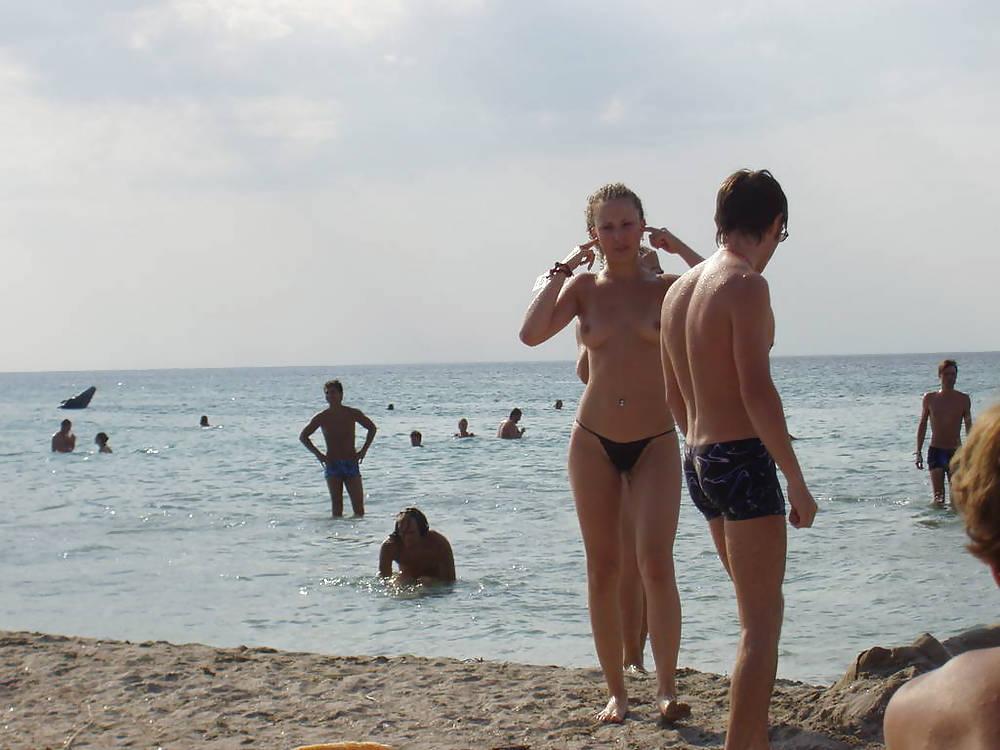 7P More nude party chicks 2