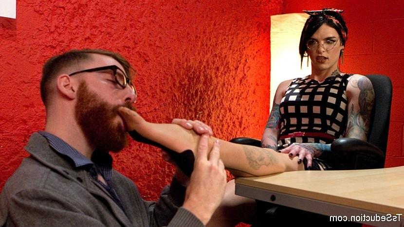 18P Chelsea Marie dominant ts fucks fanboy with her hard cock and co