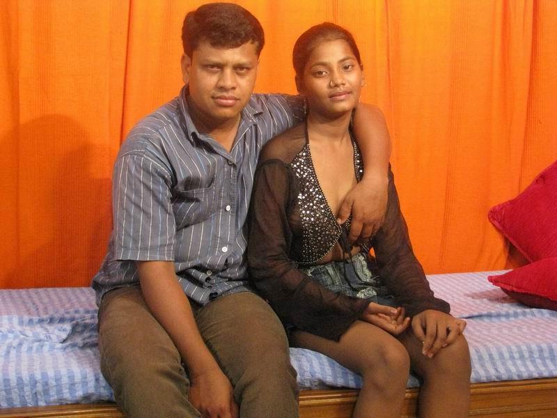 16P Horny Indian babe gets her asshole hammered