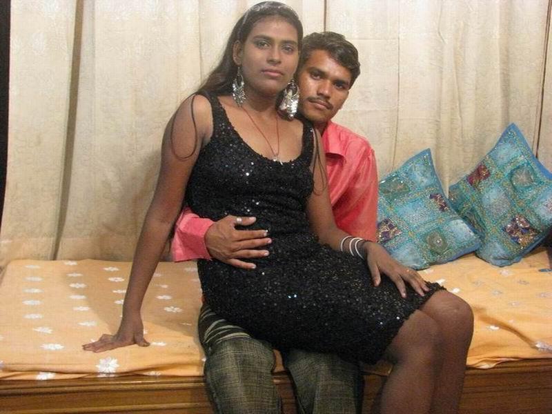 16P Horny Indian babe gets her asshole hammered