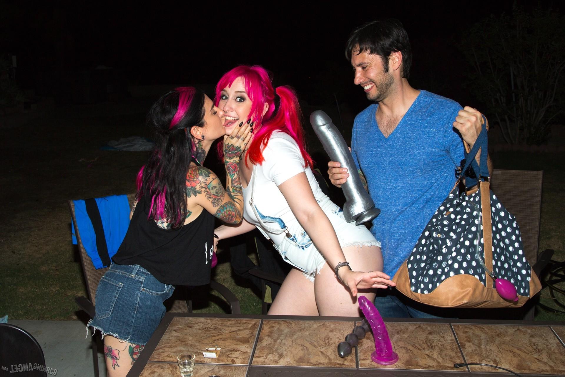 15P Proxy Paige Butt Fun