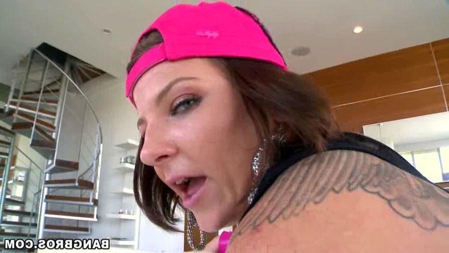 16P Casey Cumz banged in her big demanding asshole