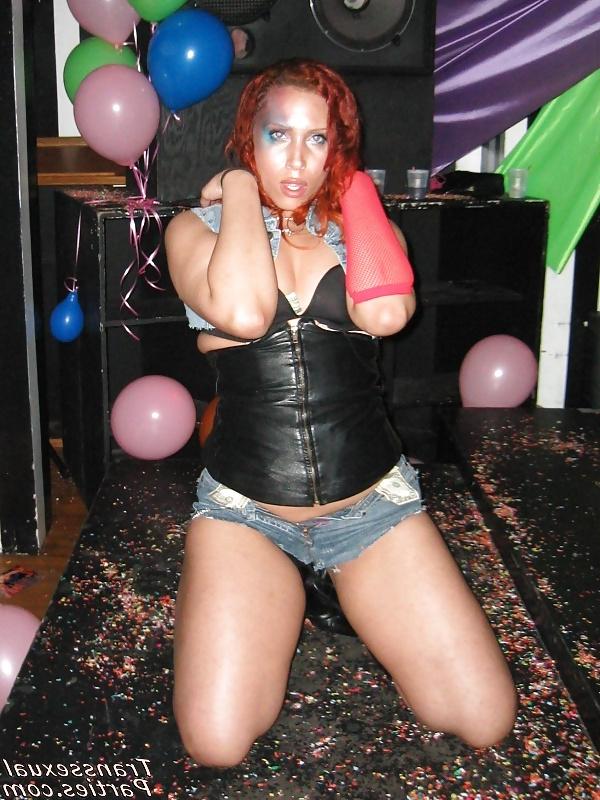 18P Shemale PArty