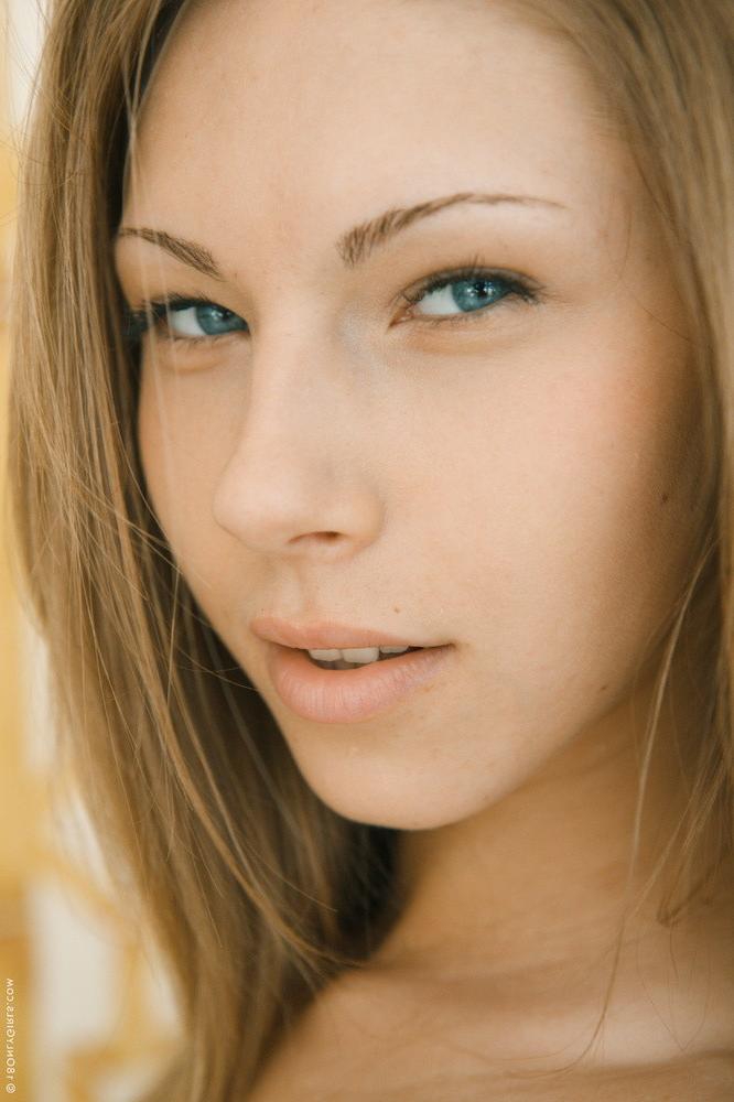 16P Luscious Blond Model Using a Huge Orange DIldo To Pump Her Ass