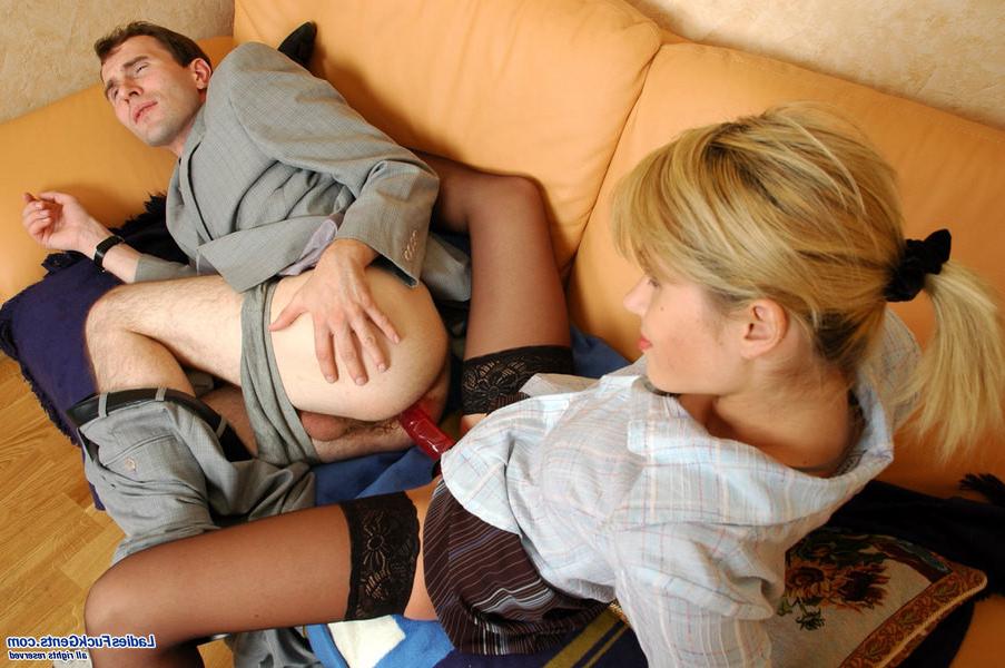 20P Renee and Connor lady assfucking a gent