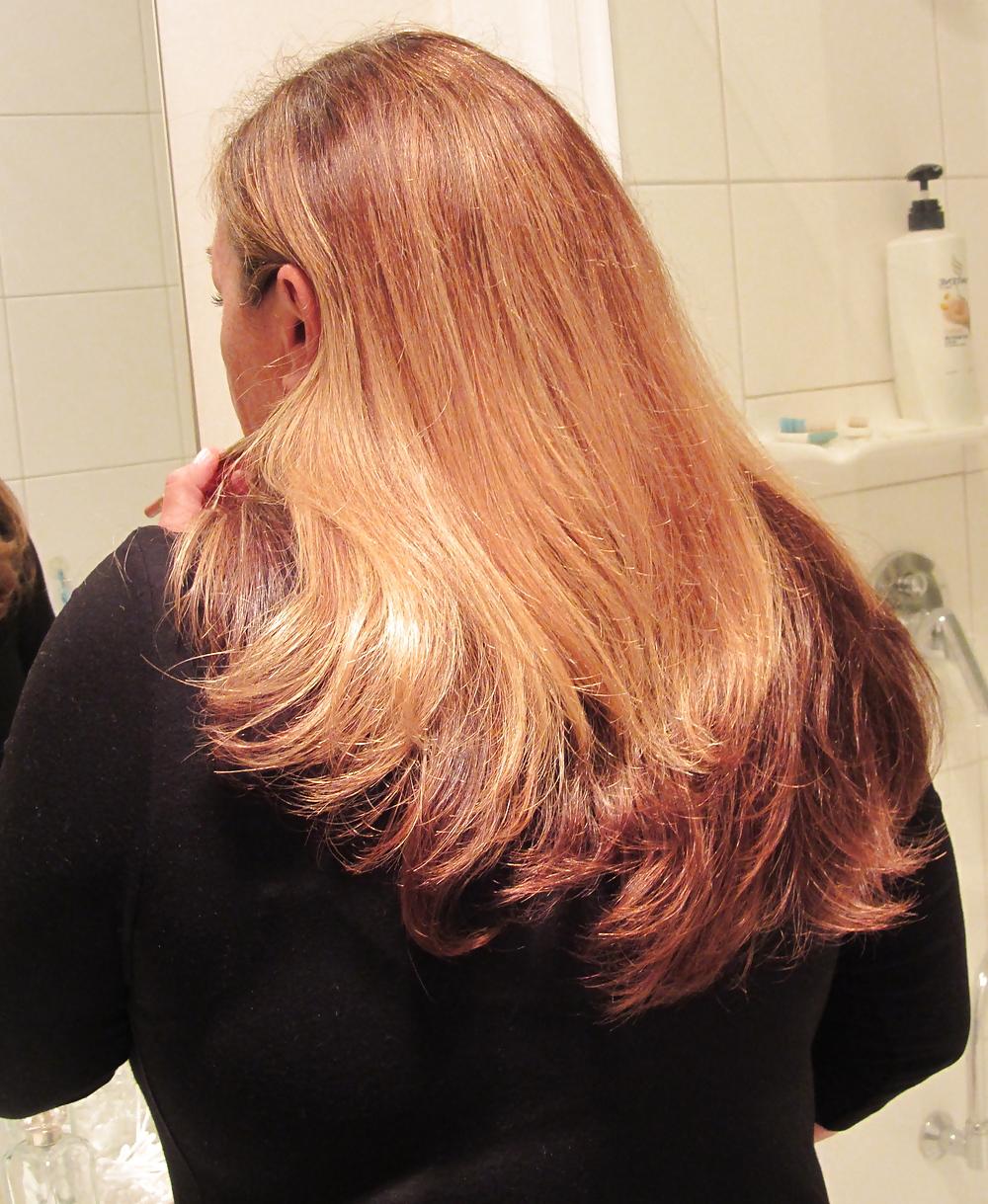 25P Michelle's F'n sexy hair...