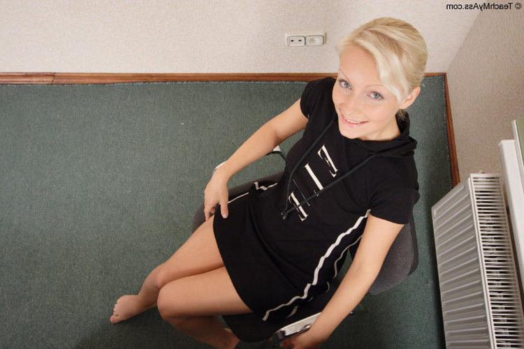 17P Young blonde anal virgin gets her tight asshole drilled