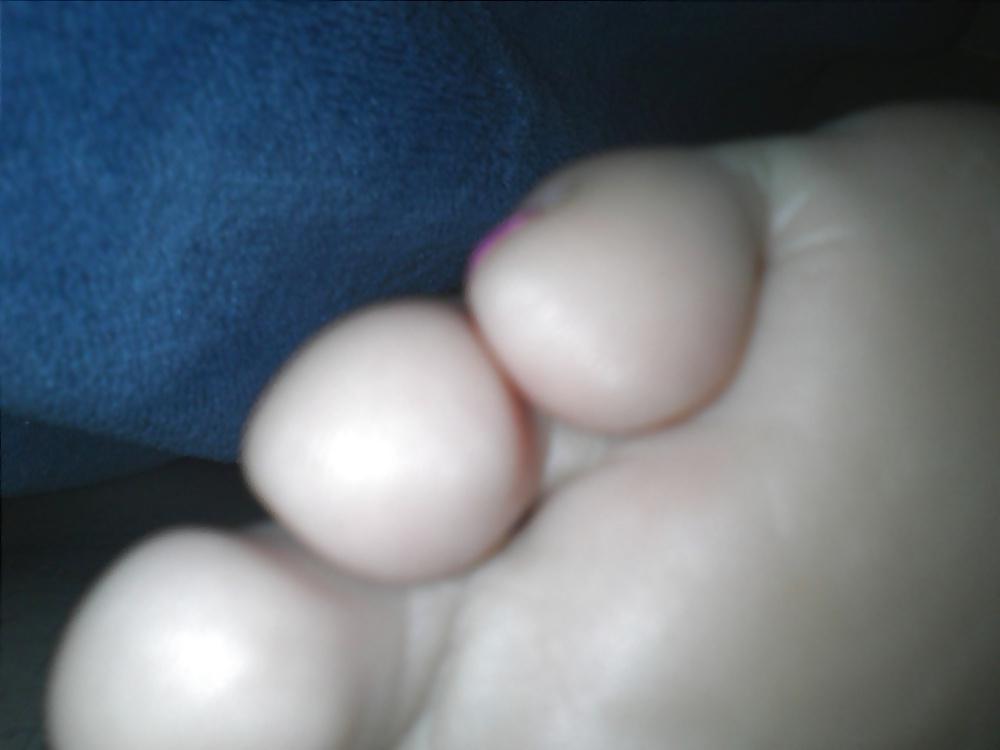 19P Wife's feet