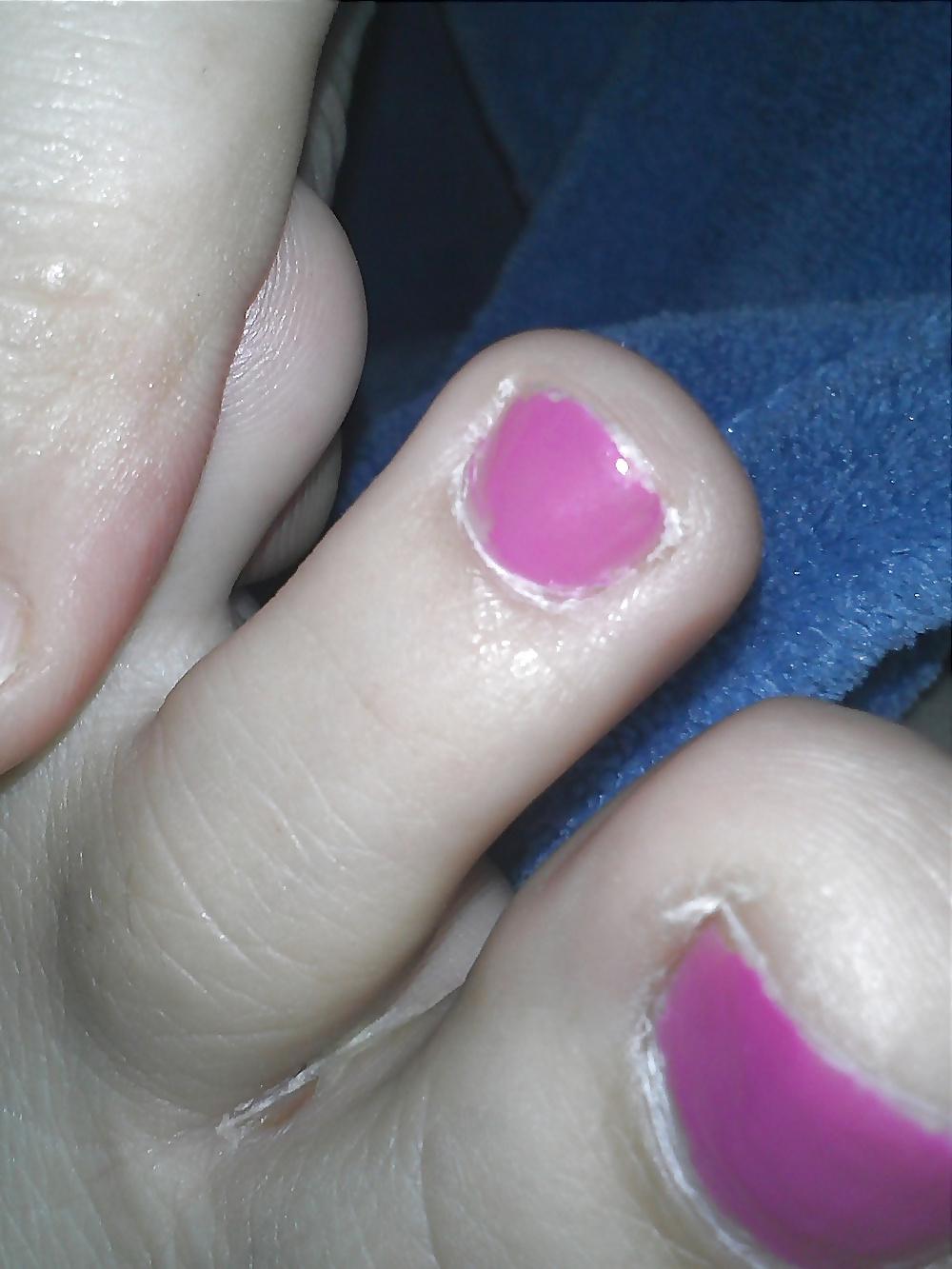 19P Wife's feet