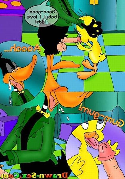 12P Sexy Tweety Bird in fetter gets bombed in a dungeon
