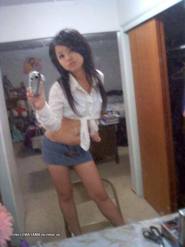15P Compilation of an Asian chick selfshooting in her bedroom