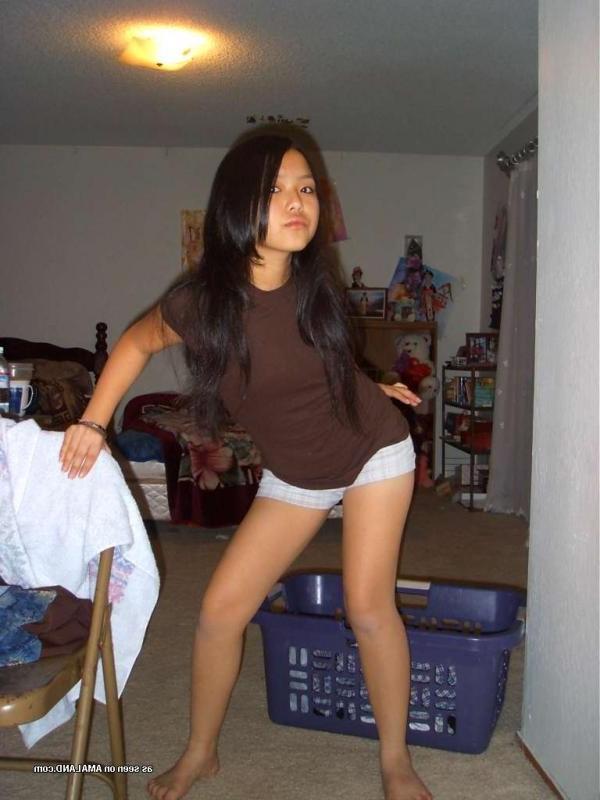 15P Compilation of an Asian chick selfshooting in her bedroom
