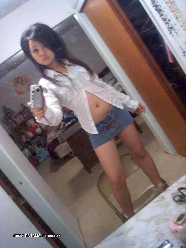 15P Compilation of an Asian chick selfshooting in her bedroom
