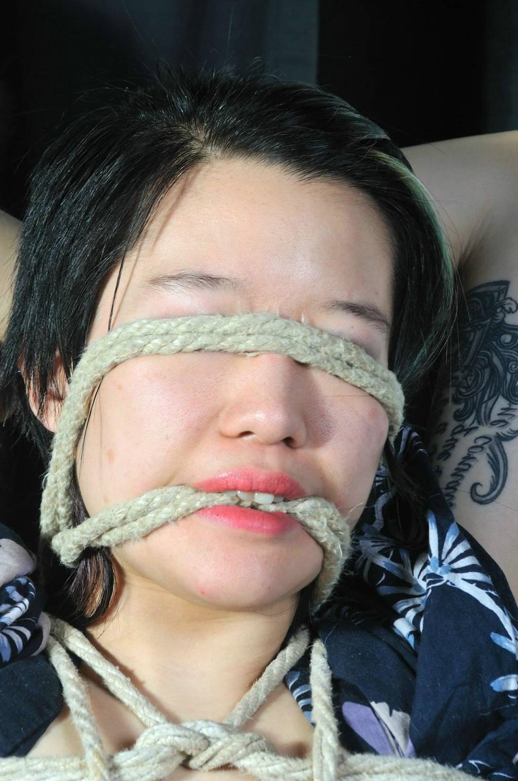 16P Devils Asian Shibari Face Bondage