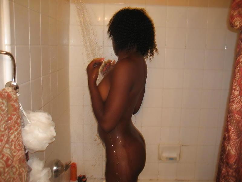 25P Blacks in the shower
