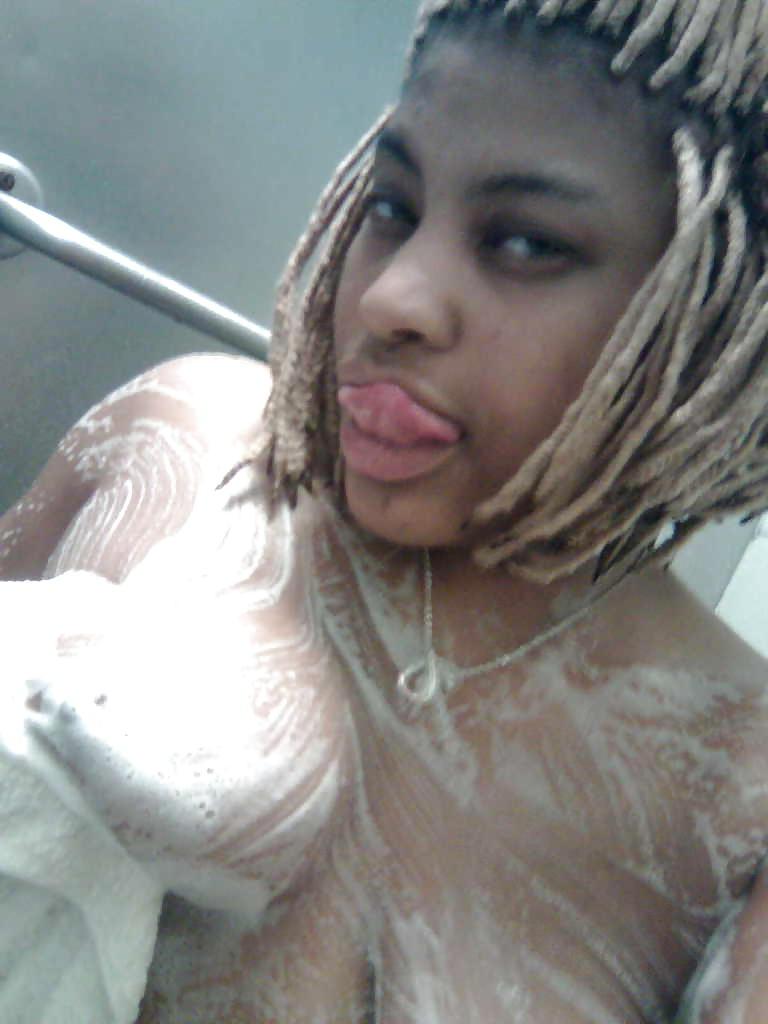 25P Blacks in the shower
