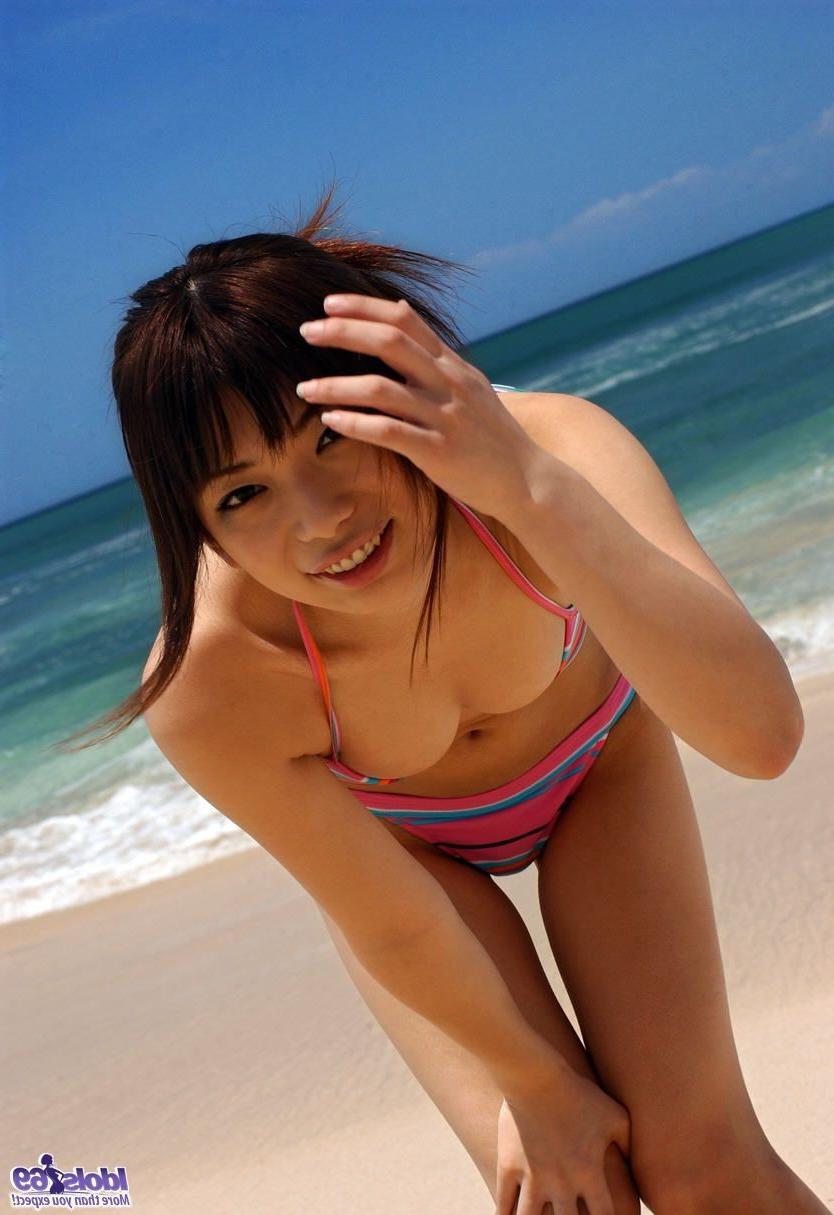 16P Delicious Asian doll has nice tits