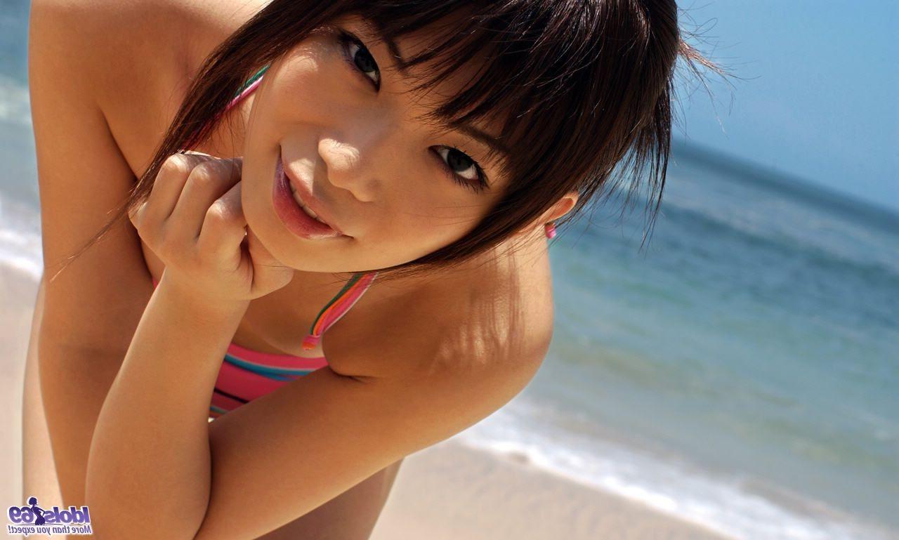 16P Delicious Asian doll has nice tits