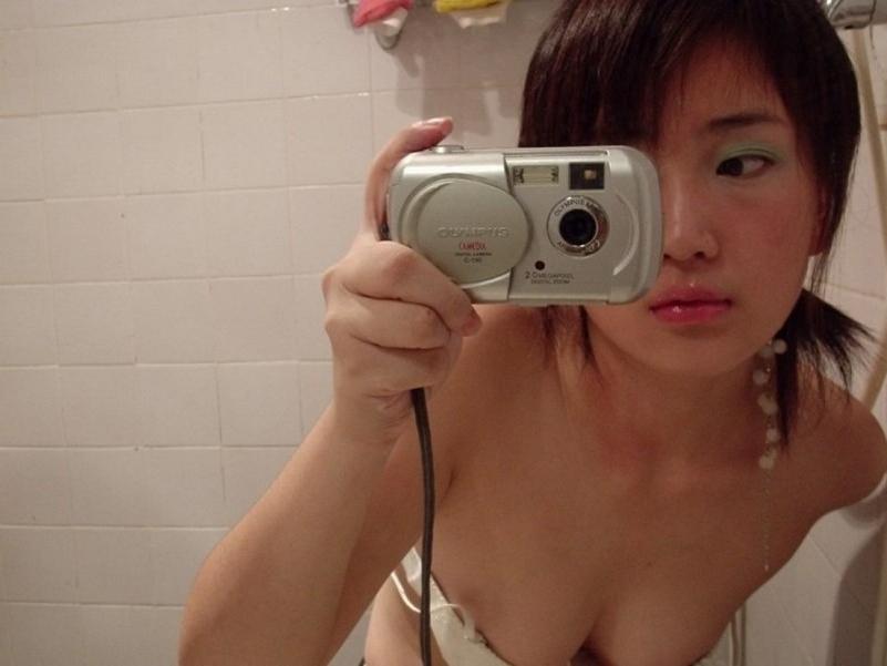 16P Mega oozing hot and delicious Asian girls posing naked