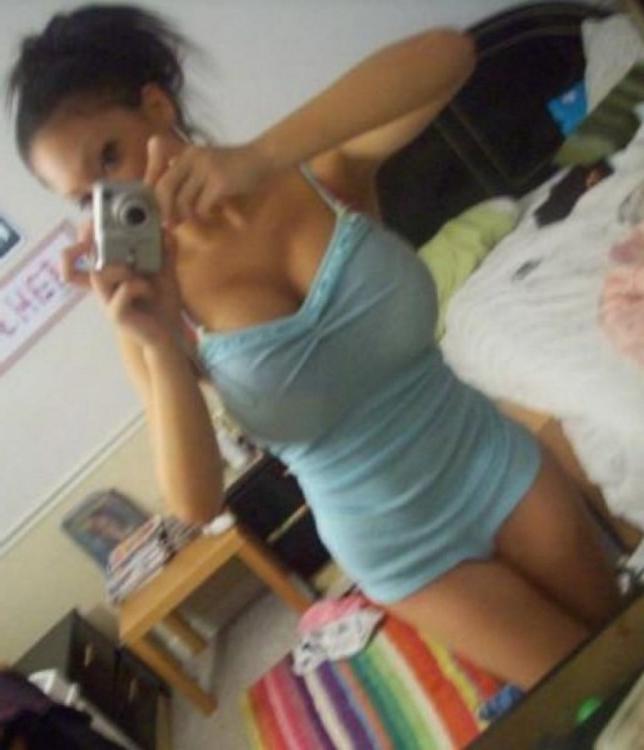 16P Mega oozing hot and delicious Asian girls posing naked