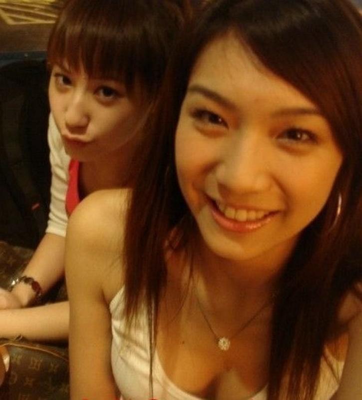 16P Asian coed goes full nude in couch shows squeezable tits