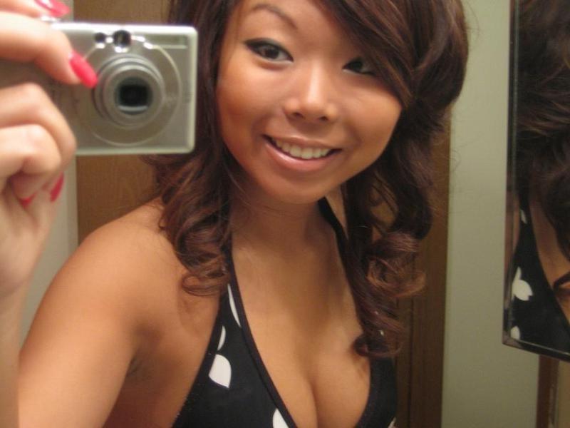 16P Mega oozing hot and delicious Asian girls posing naked