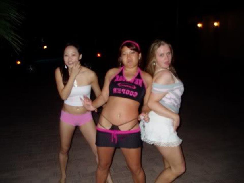 15P Drunk amateur asian babes